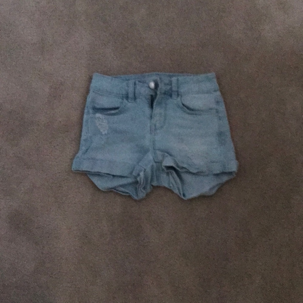 Light washed Jean shorts